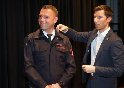Olaf Zimmermann (Niederdielfen) wurde zum Brandinspektor befördert.