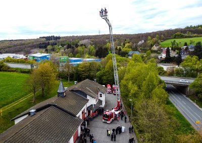 Neue Drehleiter in Dienst gestellt